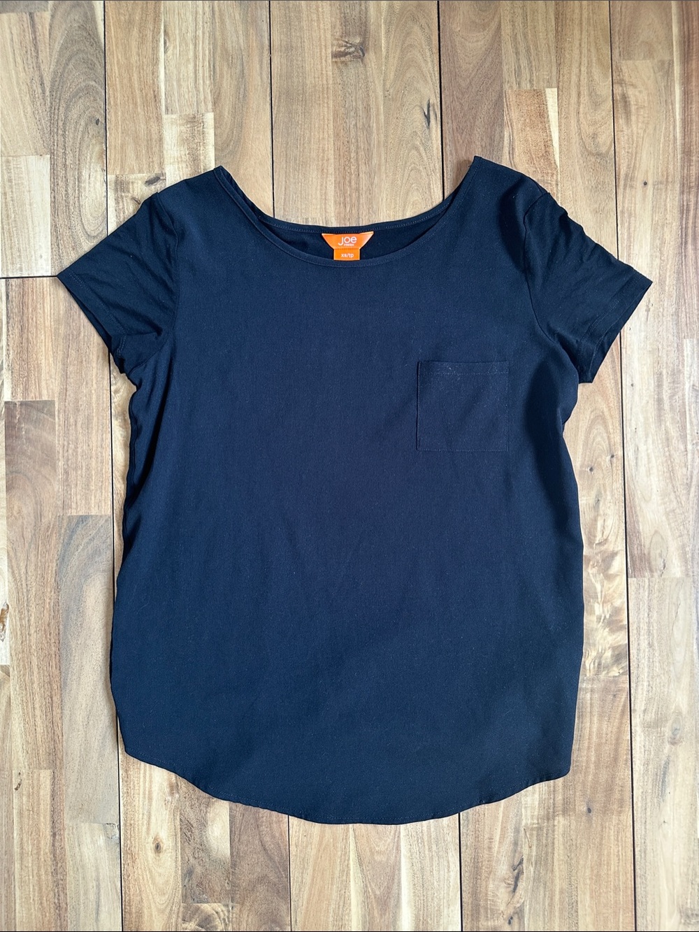 Two-tone Black Short-Sleeve Pocket Tee - Minimal Crew